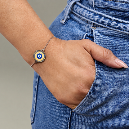 Adjustable evil eye Charm Bracelet